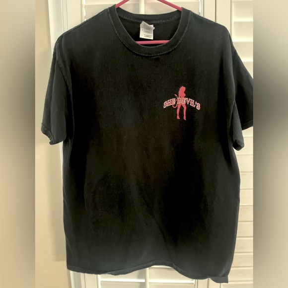 Gildan Other - GILDAN Vintage She Devil’s BBQ Unique Rare Graphic Tee shirt Sz Large
